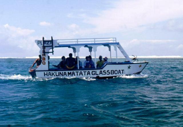 Diani glass boat day tour