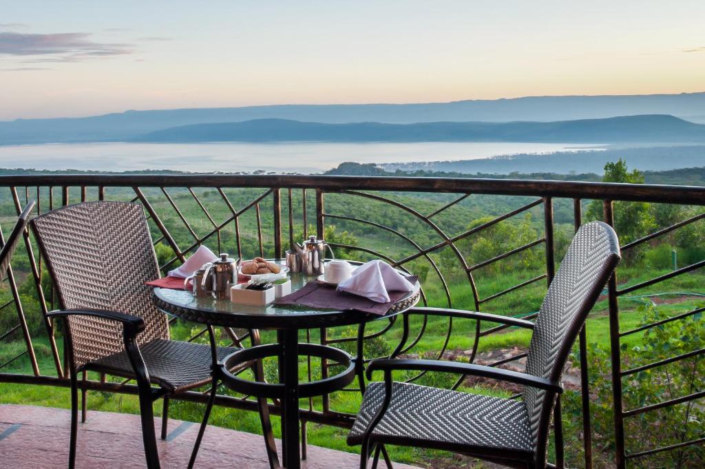 Best Safari Lodges in Lake Nakuru National Park