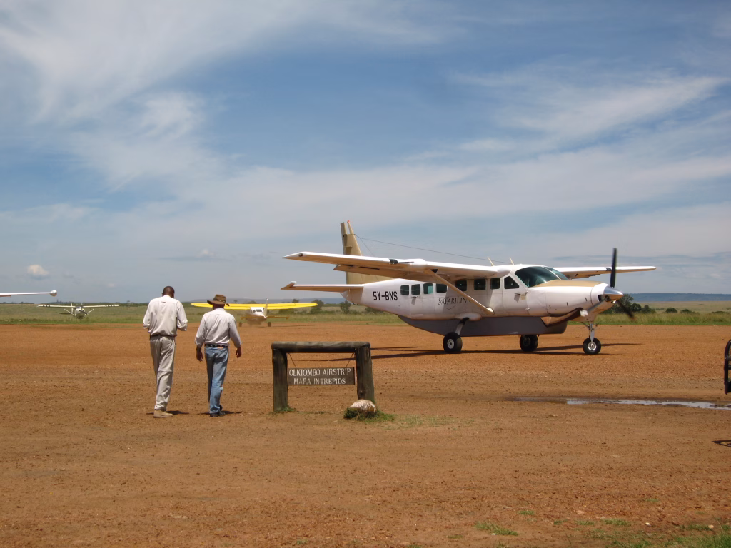 Best flying safari from Diani Beach to Masai Mara