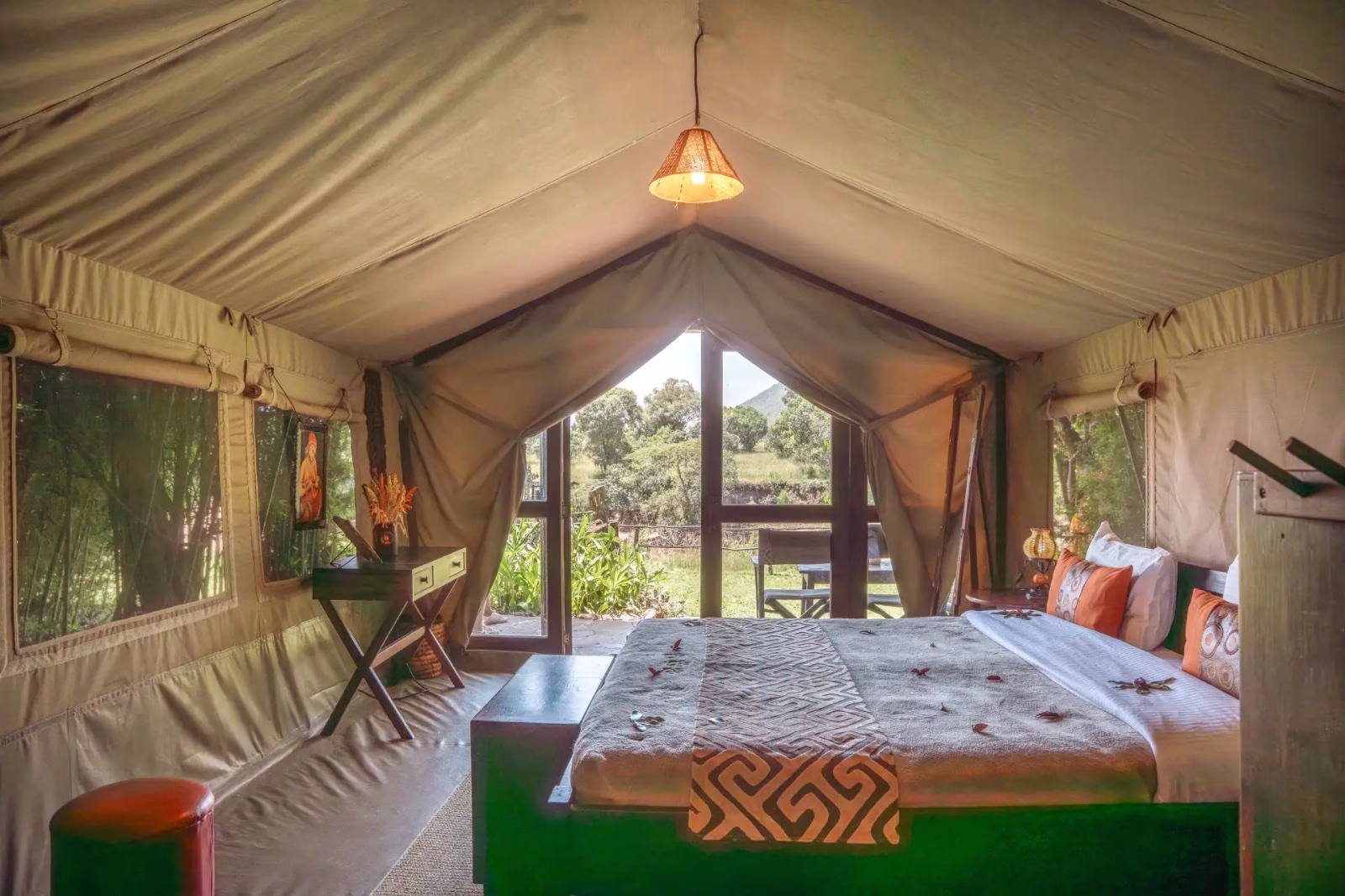 Luxury tented accommodation at Mara River Camp, Masai Mara